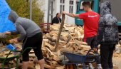 ZA 1.000 NAJSIROMAŠNIJIH PORODICA BESPLATNI KUBICI: JP „Srbijašume“ objavilo novi cenovnik ogrevnog drveta