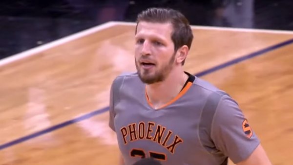 НЕ МОГУ САМ ПРОТИВ СВИХ Мирза Телетовић разочаран, повукао се са места председника