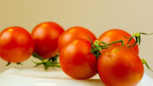 JEDINI PRAVILAN NAČIN: Ovako se čuva paradajz - trikovi iskusnih domaćica