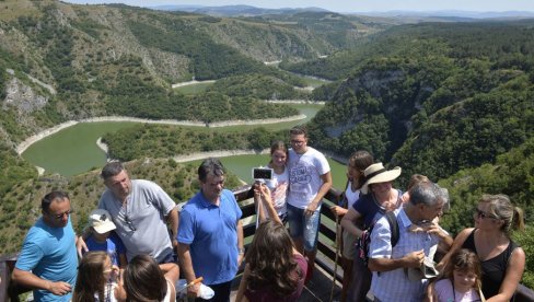 ПОДАЦИ УН АГЕНЦИЈЕ ЗА ТУРИЗАМ: Од међународних путника увећан раст прихода Србије