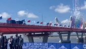 SVE ČVRŠĆE POVEZIVANJE MOSKVE I PEKINGA: Otvoren prvi drumski most između Rusije i Kine preko reke Amur (VIDEO)