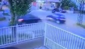 STRAŠAN SNIMAK SUDARA U NOVOM SADU: Jedan automobil se zakucao u drugi, vozač pobegao (VIDEO)
