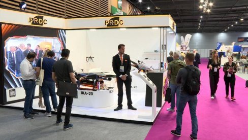 PR-DC jedina privatna kompanija iz Srbije na pariskom sajmu, izložbu otvorio Makron