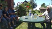 ТАКВА ЖЕНА ВИШЕ СЕ НЕЋЕ РОДИТИ: Комшије о преминулој Верки Никић, мајци шесторо деце (ФОТО)