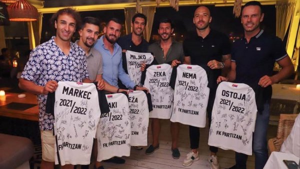 ПАРТИЗАН СЕ ОПРОСТИО ОД ФУДБАЛЕРА КОЈИ ОДЛАЗЕ: Седморици дресови и велико хвала