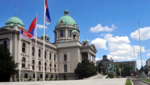 ПОСЛАНИЦИ ОЧЕКУЈУ ГОНГ: После низа гласања у Великом Трновцу, објављени коначни резултати парламентарних избора