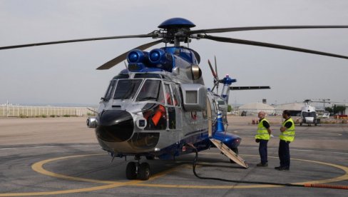 СУПЕРПУМА СЛЕТЕЛА У БЕОГРАД: Први од три купљена Ербасова хеликоптера Х-21 стигао на аеродром Никола Тесла