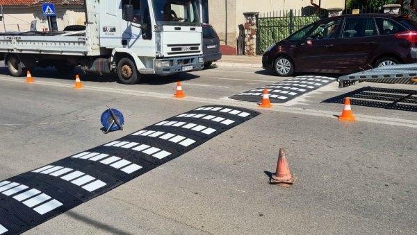 НОВИ „ЛЕЖЕЋИ ПОЛИЦАЈЦИ“ У ПАРАЋИНУ: Постављају се у пет улица и у Дреновцу