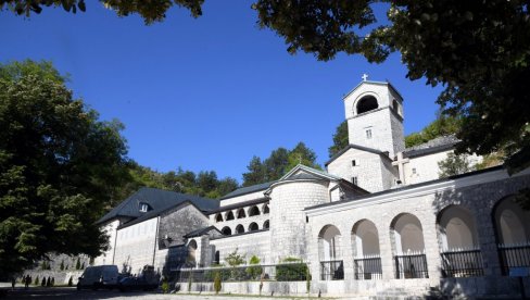 ABAZOVIĆEVA VLADA NA ISPITU ZBOG SPC: Zaključivanje Temeljnog ugovora sa Crkvom ponovo kamen razdora u Crnoj Gori