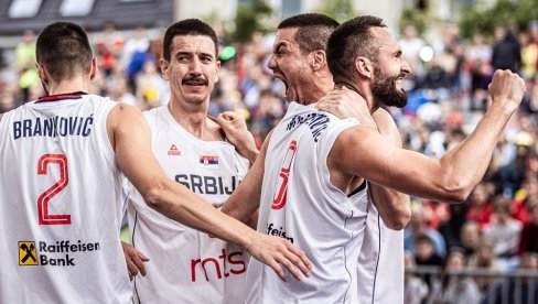 ORLOVI POČELI POBEDOM: Srbija ubedljiva protiv Slovenije na Evropskom prvenstvu