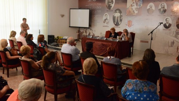 ТРАГАЊЕ ЗА ИСТИНОМ И ПРАВДОМ: Свечана академија Удружења породица киднапованих и несталих на Косову