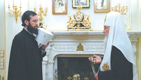 СУКОБ РАЗДВОЈИО И ЦРКВЕНЕ ЕПАРХИЈЕ: Рат у Украјини променио је и односе међу православцима двеју земаља