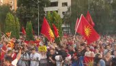 НОВИ ПРОТЕСТ У СКОПЉУ: Демонстранти против Макроновог предлога (ФОТО/ВИДЕО)