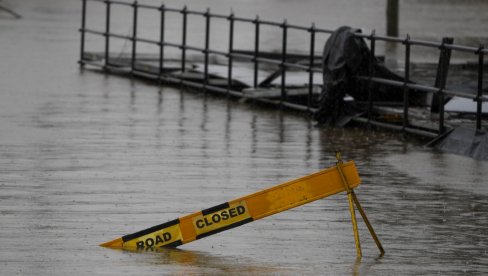 OBILNA KIŠA IZAZVALA POPLAVE: Najveći australijski grad pod vodom, vlasti upozoravaju da najgore još nije prošlo