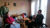 ZABORAVLJENI U ČETIRI ZIDA: Udruženje Sveti Sava pokreće akciju pomoći za porodicu Lopatić iz okoline Pala