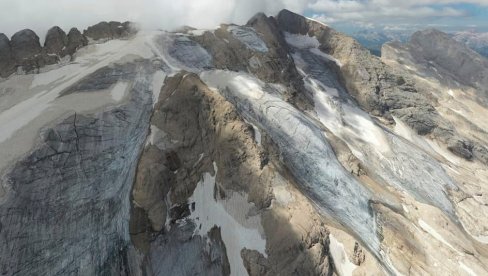 ДОСТА НАМ ЈЕ ВИШЕ ПРЕКОМЕРНОГ ТУРИЗМА: Имамо групе Кинеза и Јапанаца: не остављају ништа осим свог отпада