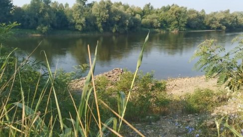 НАСТАВЉЕНА ПОТРАГА ЗА ЂОРЂЕМ: Младић се купао у Западној Морави, од тада му се губи сваки траг - стижу рониоци из Краљева