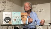 NOBELOVAC PONOVO U SRBIJI: Handke u Beogradu potpisuje knjige - čitaoci u redovima čekaju na druženje sa velikim piscem (FOTO/VIDEO)