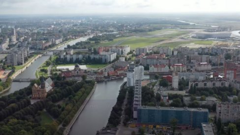 POLJSKA DIŽE OGRADU NA GRANICI SA KALINJINGRADOM: Rusija ponudila Varšavi građevinski materijal