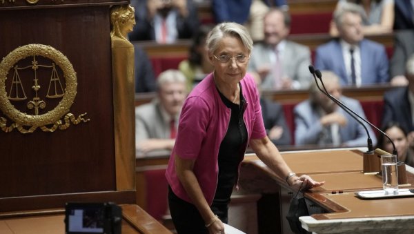 СТИДЉИВО НЕСЛАГАЊЕ: Појавили се први дисонантни тонови у француској власти