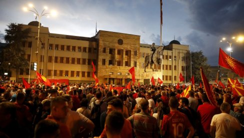 SOBRANJE ODLUČILO O FRANCUSKOM PREDLOGU: Burna reakcija naroda Severne Makedonije posle usvojenih zaključaka