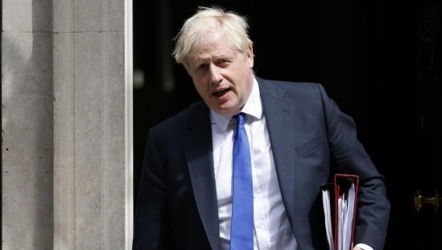 DŽONSON NA ODMORU, BRITANIJA U KRIZI: Odlazeći premijer podstakao kritike da izaziva vakuum u vrhu države