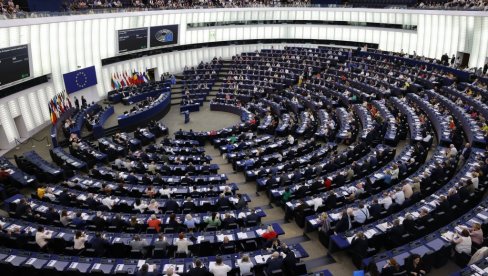 PRITISCIMA ĆEMO OTERATI BEOGRAD: I poslanici iz zemalja koje priznaju tzv. Kosovo uvideli pogubnost Rezolucije EP
