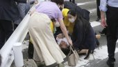 DOKTORI OTKRILI: Šinzo Abe iskrvario nasmrt, metak ga pogodio u srce i vrat