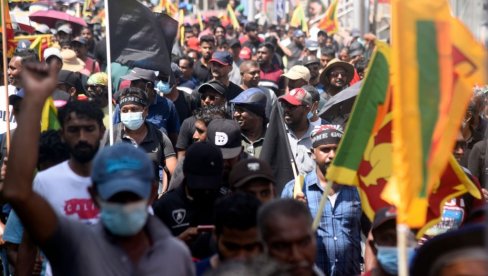 HAOS U KOLOMBU: Demonstranti upali u rezidenciju predsednika, talas protesta širi se Šri Lankom (FOTO/VIDEO)