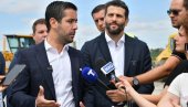 KLJUČNA SAOBRAĆAJNICA ZA BEOGRAD: Šapić i Momirović obišli radove na deonici Novi Beograd-Surčin