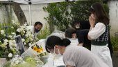 JAPAN U SUZAMA: Narod se oprostio od ubijenog Šinza Abea (FOTO)
