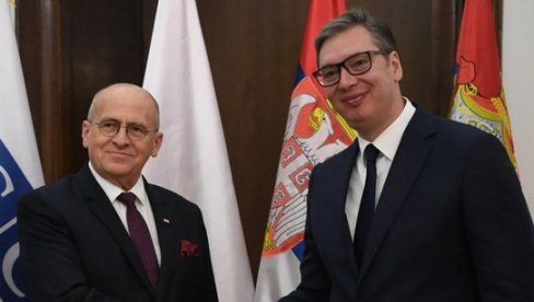 VUČIĆ SE SASTAO SA RAUOM: Odnosi Srbije i Poljske su tradicionalno prijateljski - razgovarali smo o bilateralnoj i ekonomskoj saradnji