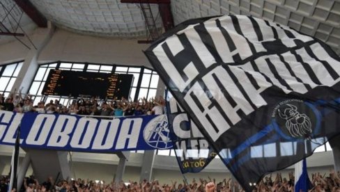 CRNOGORSKO PRANJE OBRAZA POSLE BRUKE U ZAGREBU: Navijači iz Crne Gore došli u Beograd, a tamo... (FOTO)