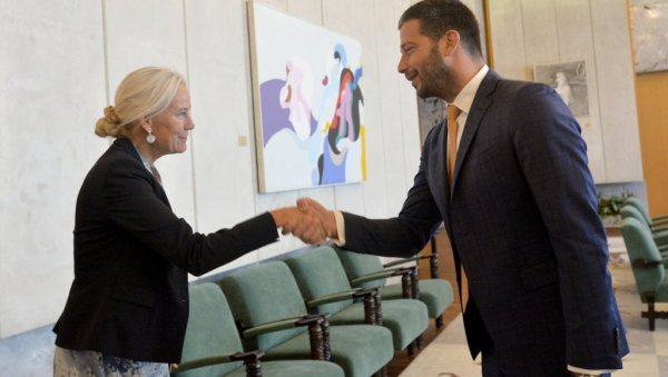 ЕП У БЕОГРАДУ: Министар омладине и спорта Вања Удовичић са председницима европског и светског стоног тениса (ФОТО)