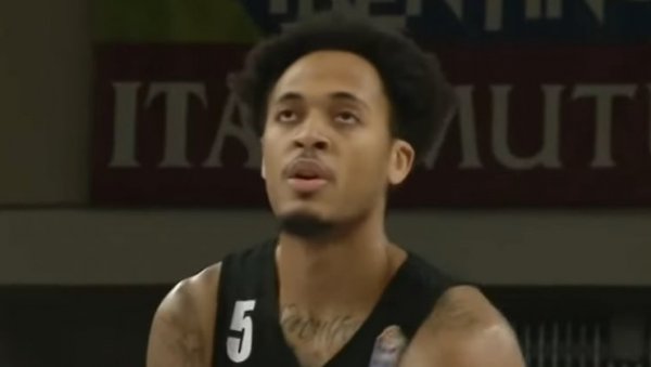 БУДУЋНОСТ ОДГОВОРИЛА ВЕЧИТИМ: Американац стигао у Подгорицу