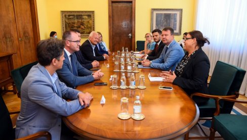 Predsednik Mirović primio delegaciju Županije Hargita
