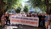 NAJNIŽA PENZIJA U CRNOJ GORI DA BUDE 350 EVRA: Protest penzionera u Bijelom Polju