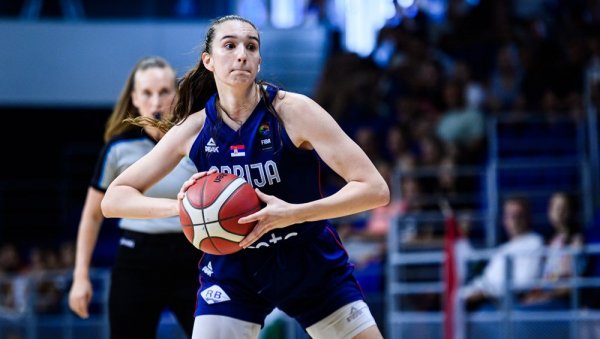 НАСЛЕДНИЦЕ ЗЛАТНЕ ГЕНЕРАЦИЈЕ МОРАЈУ ЈОШ ДА УЧЕ: Младе кошаркашице Србије играће за седмо место на Европском првенству