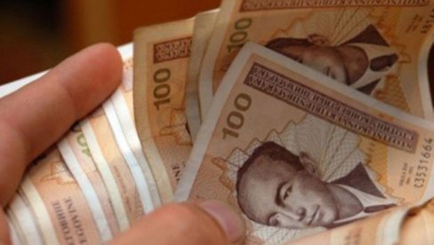 ПРЕВАРА „ТЕШКА“ 40.000 КМ: Банкарски службеник пребацивао новац клијената члановима породице