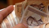 ПРЕВАРА „ТЕШКА“ 40.000 КМ: Банкарски службеник пребацивао новац клијената члановима породице