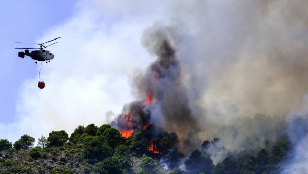 ДРАМАТИЧНО У ШПАНИЈИ: Бесне пожари, 30 људи умрло од последица високих температура (ФОТО)