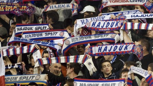 HAOS U HRVATSKOJ: Veliki neredi na meču Hajduk - Dinamo Zagreb! Torcida Split htela da od Poljuda napravi Maksimir 1990.  (VIDEO)