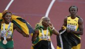 DAN REKORDA ZA JAMAJKU: Peto zlato za Frejzer-Prajs i pobeda kakvu niko pre ovih devojaka nije ostvario u ženskom sprintu (FOTO/VIDEO)