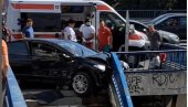 PRVI SNIMCI SA MESTA NESREĆE U BEOGRADU: Vozač udario u ogradu Brankovog mosta, povređene dve osobe (VIDEO)