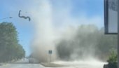 SNAŽAN VRTLOG DANAS SNIMLJEN U ČAČKU: Vetar nosio sve pred sobom, stradalo jagnje (VIDEO)