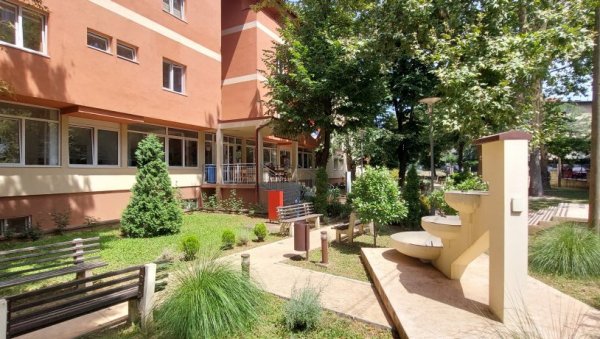 УЧЕНИЧКИ ДОМОВИ ПОСТАЛИ ХОСТЕЛИ:  Током лета установе за смештај средњошколаца зарађују новац од рентирања соба