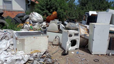 УХАПШЕН АПАТИНАЦ: Уносио опасне материје у Србију, прерађивао и складиштио