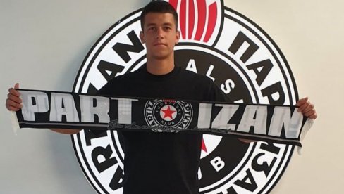 GROBARI ĆE BITI ODUŠEVLJENI: Mladi reprezentativac potpisao petogodišnji ugovor sa Partizanom (FOTO)