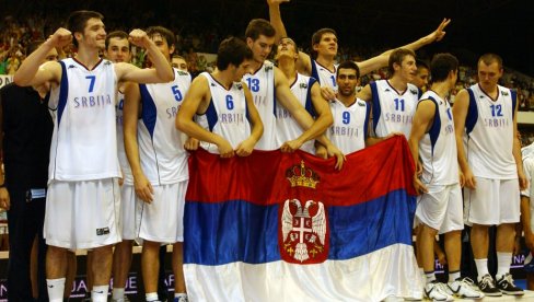 DAN KADA JE U SRBIJI PLAKAO STEF KARI: Pre 15 godina naši mladi košarkaši pobedom nad Amerima postali šampioni sveta