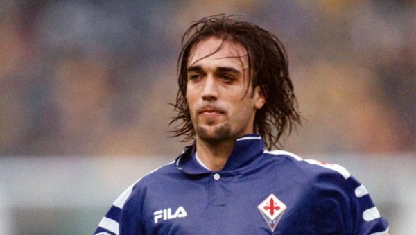 ТОЛИКО БИТАКА НА ТЕРЕНУ: Легендарни Габријел Батистута опростио се од Синише Михајловића (ФОТО)